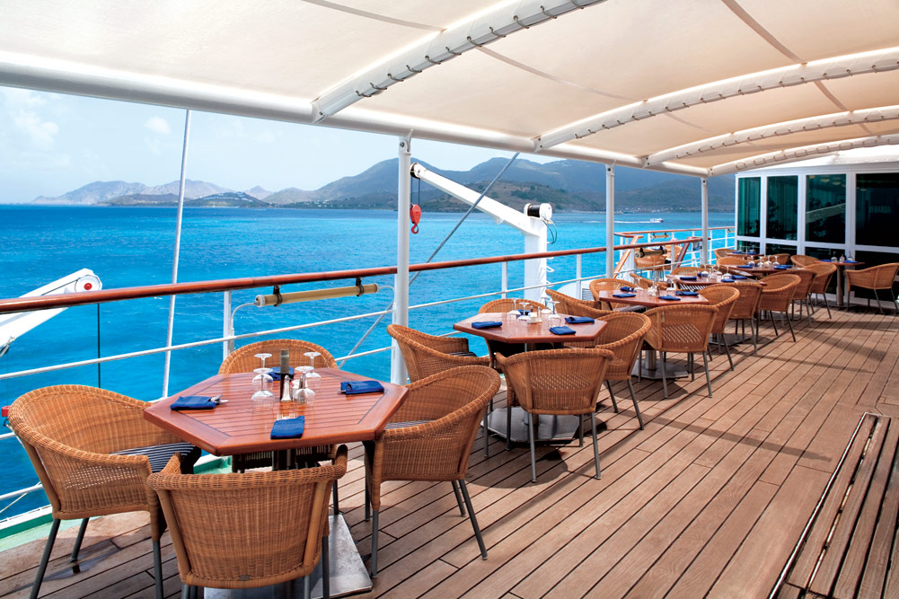 Comer al aire libre mientras disfrutamos de las excelentes vistas del Restaurante Veranda a bordo del Windsurf de Windstar Cruises les hará disfrutar de maravillosas veladas. CRUCEROS EN VELERO WIND SURF WINDSTAR CRUISES WINDSURF CRUISES CRUCEROS DE LUJO EN VELERO CRUCEROS MEDITERRANEO CRUCEROS NORTE DE EUROPA CRUCEROS EN VELERO CRUCEROS CARIBE WINDSTAR CRUISES CRUCEROS EN BARCO PEQUEÑO SMALL SHIP CRUISES CRUCEROS DE LUJO EN VELERO CRUCEROS DIFERENTES CRUCEROS ROMANTICOS CRUCEROS VIAJES DE NOVIOS CRUCEROS LUNAS DE MIEL HONEYMOON CRUISES CRUCEROS PARA PAREJAS WINDSURF CRUISES WIND SURF CROCIERE CREUERS WINDSTAR DESCUENTOS EN CRUCEROS CRUCEROS EN VELERO WIND SURF VELERO CRUCEROS #cruceros #WindstarCruises #WindSurf #Crucerosenvelero #WindStarWindSurf #CrucerosaVela #CrucerosdeLujo #CrucerosBarcoPequeño #SmallShipCruises #CrucerosLunasdeMiel #Lunasdemiel #Viajesdenovios #CrucerosRomanticos #Honeymoon